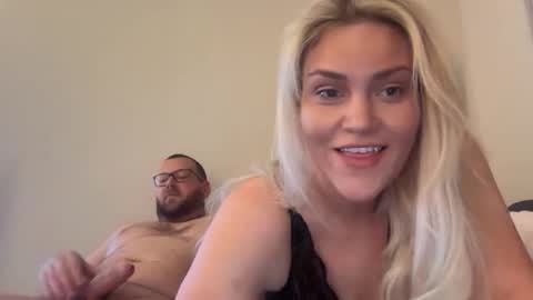 oxajxo online show from March 2026 07:20:02 PM