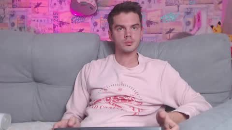 Snapshot of oxmikexo chatting on December 2024 05:01:01 PM Mike online show from December 2024 05:01:01 PM