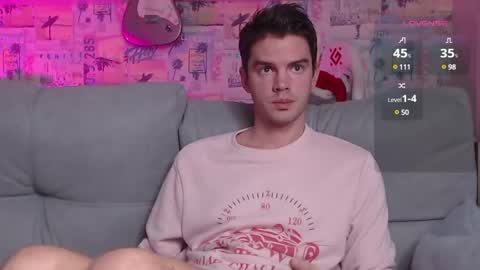 Snapshot of oxmikexo chatting on January 2025 12:24:02 PM Mike online show from January 2025 12:24:02 PM