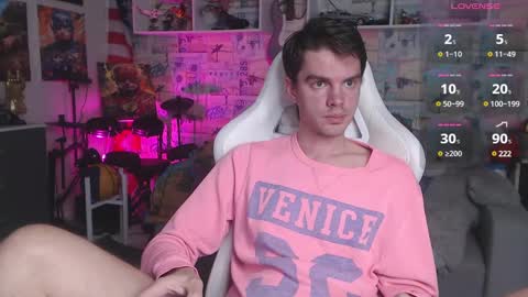 Snapshot of oxmikexo chatting on February 2025 03:26:01 PM Mike online show from February 2025 03:26:01 PM