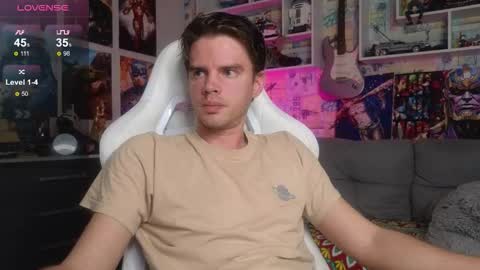 Snapshot of oxmikexo chatting on October 2025 12:27:01 PM Mike online show from October 2025 12:27:01 PM