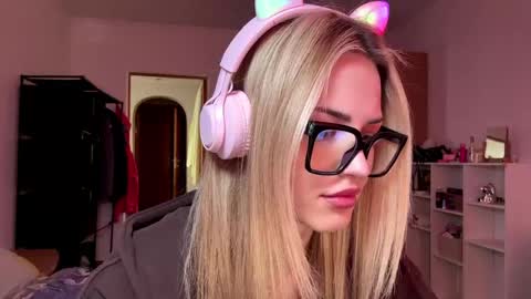 Eva online show from March 2026 10:18:01 AM