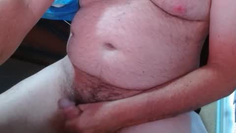 Snapshot of ozzieozzieoi chatting on December 2025 01:48:02 AM HairyolOz online show from December 2025 01:48:02 AM