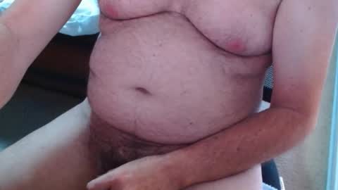 Snapshot of ozzieozzieoi chatting on February 2026 01:01:02 AM HairyolOz online show from February 2026 01:01:02 AM