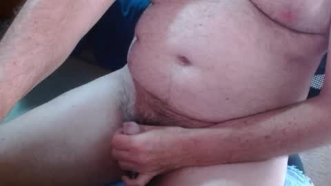 Snapshot of ozzieozzieoi chatting on March 2026 12:46:02 AM HairyolOz online show from March 2026 12:46:02 AM