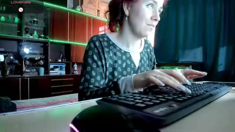 Ella online show from March 2025 12:01:02 PM