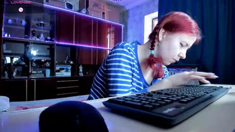 Ella online show from March 2025 06:39:02 AM