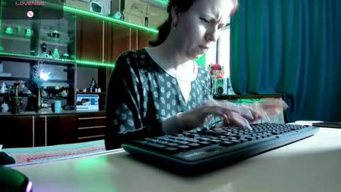 Ella online show from March 2025 02:40:01 PM