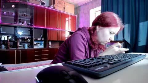 Ella online show from March 2025 12:26:01 PM