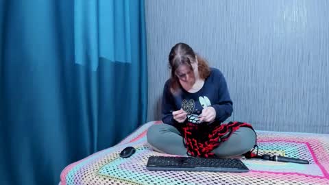 Ella online show from November 2025 09:23:01 AM