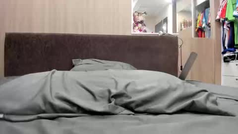 Snapshot of pablo_feet chatting on January 2025 04:11:02 PM Paolo 187 84 online show from January 2025 04:11:02 PM