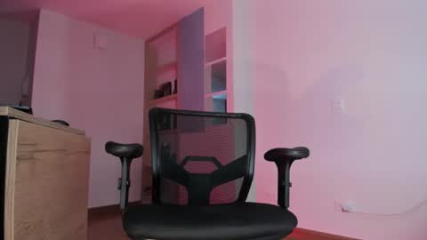 Snapshot of pablo_rincon95 chatting on September 2025 01:12:01 PM pablo rincon95 online show from September 2025 01:12:01 PM