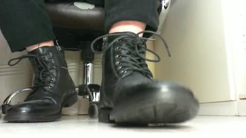 Pablo Meness online show from January 2025 07:05:01 PM