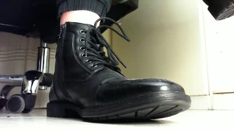 Pablo Meness online show from February 2025 06:05:02 PM