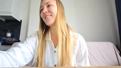 Snapshot of pabridge chatting on December 2025 09:38:01 AM Sally online show from December 2025 09:38:01 AM