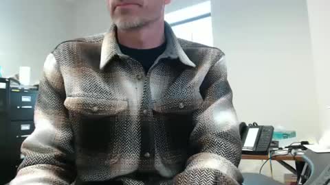 Snapshot of paddleme100 chatting on March 2025 06:01:02 PM Paddle me online show from March 2025 06:01:02 PM