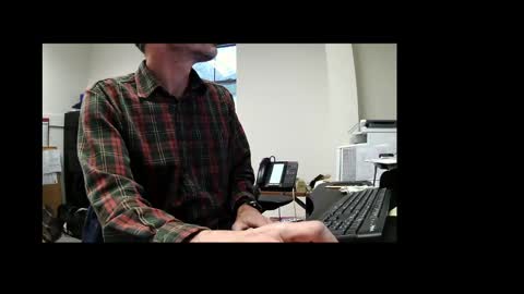 Snapshot of paddleme100 chatting on November 2025 08:30:01 PM Paddle me online show from November 2025 08:30:01 PM