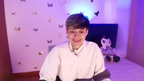 Fernanda online show from November 2025 12:20:01 PM