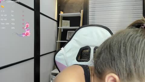 Paige online show from January 2025 11:02:02 PM