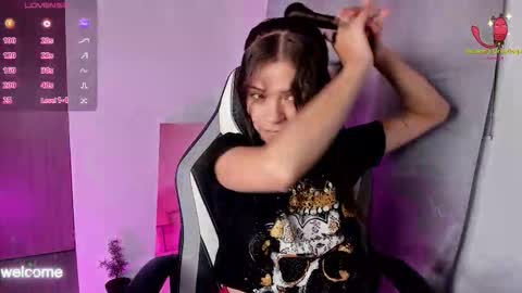 Paige online show from November 2025 04:01:01 AM