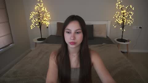 Paige online show from September 2025 12:39:01 PM