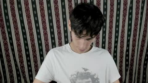 Snapshot of paimon_goetia chatting on May 2026 01:58:02 AM Alexander Grigori online show from May 2026 01:58:02 AM