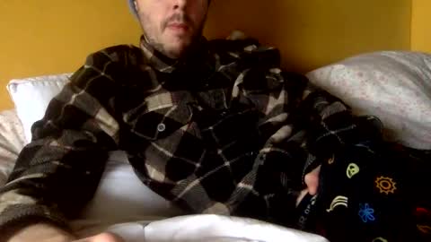 Snapshot of paintdude424 chatting on December 2024 07:33:01 PM paintdude424 online show from December 2024 07:33:01 PM