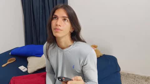 Snapshot of paintsmuwu chatting on October 2025 09:28:02 AM Hii online show from October 2025 09:28:02 AM