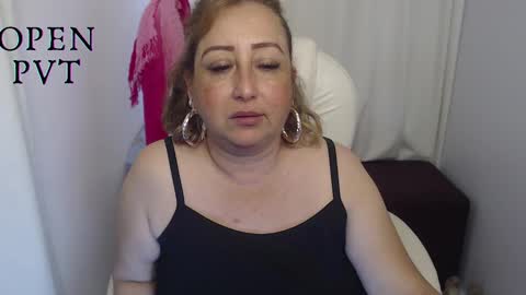 Snapshot of paiper_halliwey_ chatting on February 2025 06:20:02 PM paiper online show from February 2025 06:20:02 PM