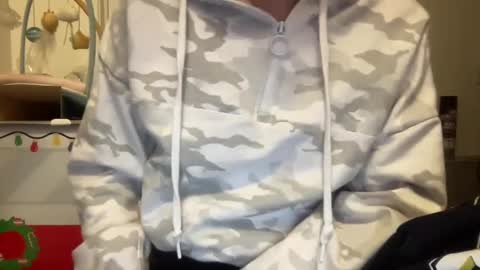 Snapshot of paisleysnowxo chatting on March 2025 07:51:02 AM paisleysnowxo online show from March 2025 07:51:02 AM