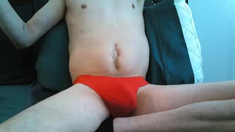 Snapshot of pale_atom chatting on December 2024 08:15:01 PM Atom online show from December 2024 08:15:01 PM