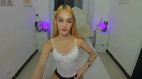 Snapshot of paloma_fucker chatting on November 2025 07:07:01 AM tiny girl wth big one online show from November 2025 07:07:01 AM