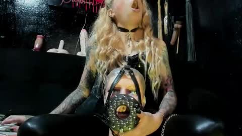 Paloma online show from February 2026 09:18:01 PM