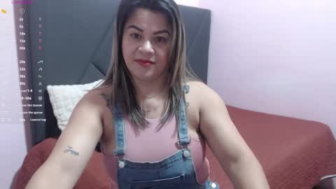 Snapshot of pamela_echeverria chatting on November 2025 10:25:02 AM pamela_echeverria online show from November 2025 10:25:02 AM