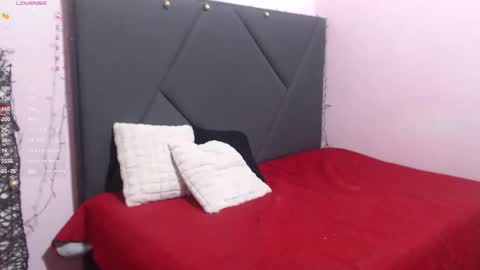 Snapshot of pamela_echeverria chatting on November 2025 11:24:01 AM pamela_echeverria online show from November 2025 11:24:01 AM