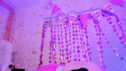 Pamela West online show from February 2026 02:00:02 PM