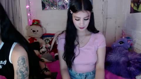 Pamela Reyess online show from November 2025 07:33:02 AM