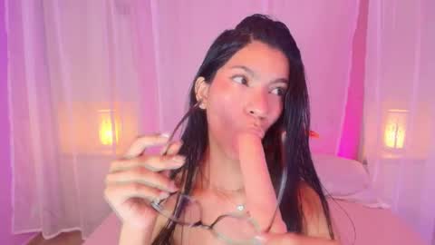 Snapshot of pamelaascott chatting on January 2025 12:01:01 AM P A M online show from January 2025 12:01:01 AM