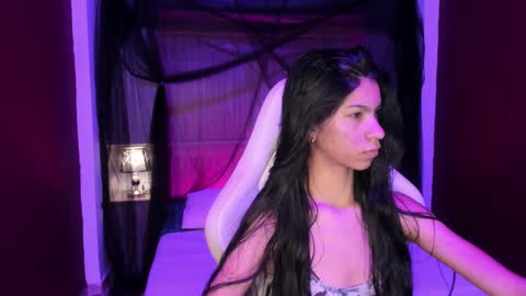 Snapshot of pamelaascott chatting on November 2025 04:33:02 AM P A M online show from November 2025 04:33:02 AM