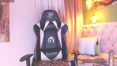 Pamela  online show from January 2025 01:08:01 AM