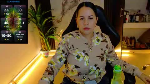 Paola online show from September 2025 01:17:01 AM