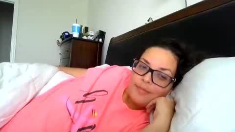 Snapshot of pamelonaa chatting on October 2025 05:08:01 PM PAMELONAA online show from October 2025 05:08:01 PM