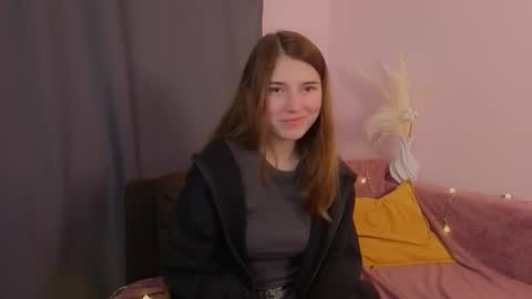 daniella online show from November 2025 07:35:02 PM