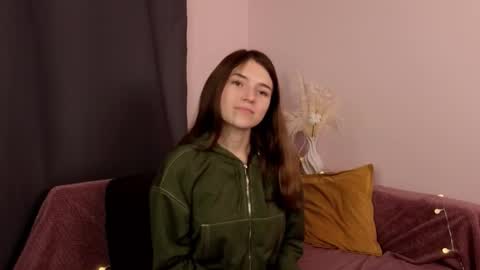 daniella online show from November 2025 07:36:02 PM