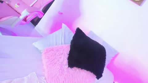 Pammela Smith online show from December 2024 02:23:02 AM