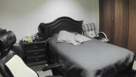 panoramix8080 online show from October 2025 05:10:01 AM