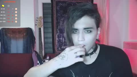 In bio online show from October 2025 08:39:01 PM