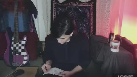 In bio online show from December 2025 01:42:01 PM