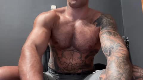 Snapshot of panther_style chatting on April 2026 02:12:02 PM Oleg online show from April 2026 02:12:02 PM
