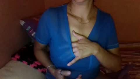 Snapshot of paolamz10 chatting on November 2025 03:06:02 AM paolamz10 online show from November 2025 03:06:02 AM